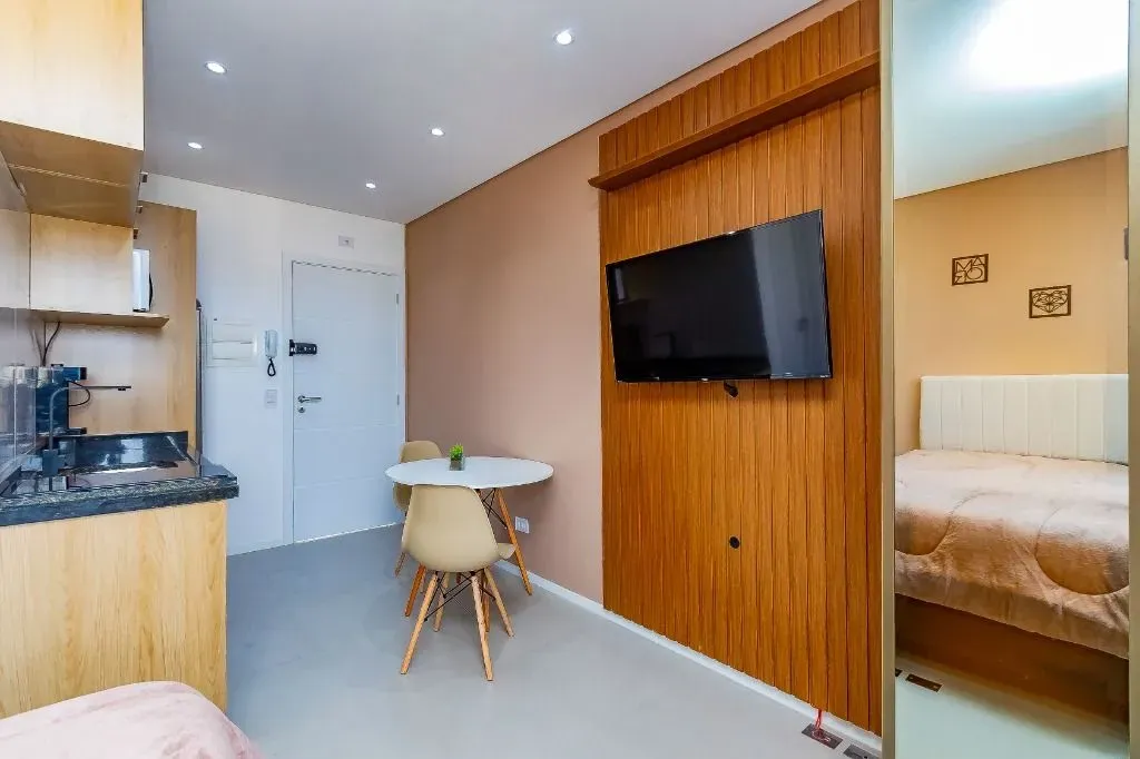 Studio mobiliado e decorado à venda, 22 m² por R$ 348.900 - Centro - Curitiba/PR