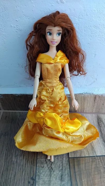 Boneca Disney Bela