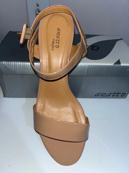 SANDÁLIA DE SALTO GROSSO ALEATTO - Foto 2