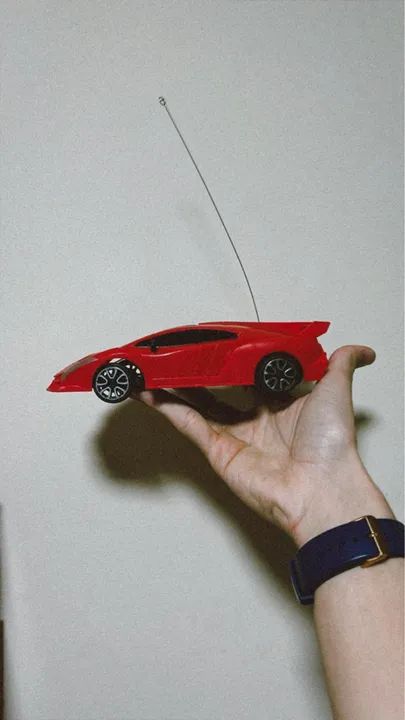 Carrinho de corrida controle remoto - Super Barato 