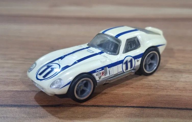 Hot Wheels Shelby Cobra Daytona Coupe - Ford Garage Series (Loose