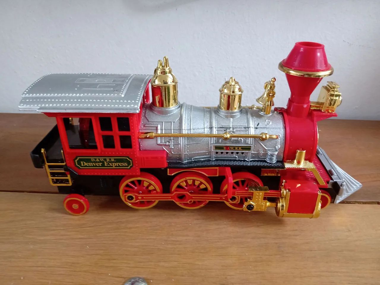 Trem de brinquedo antigo - Foto 3