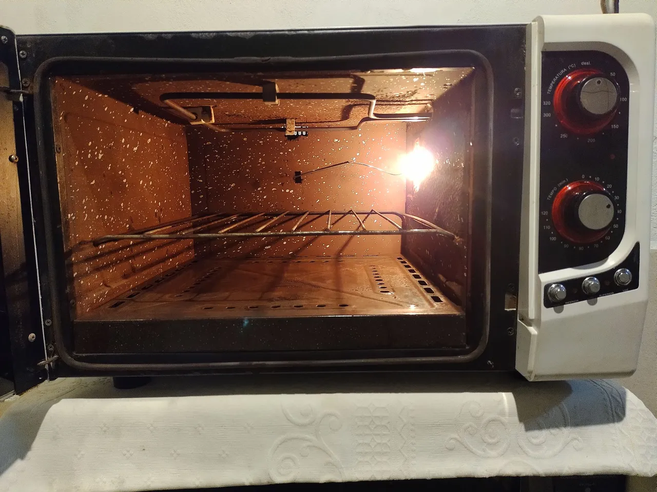 Forno elétrico Fischer 44lt top! faço pronta entrega ?