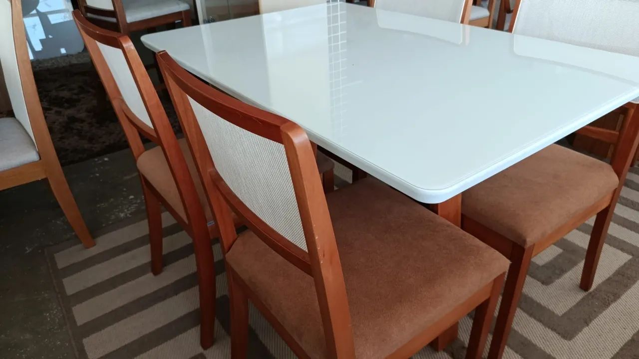 Mesa de Jantar Moderna com Cadeiras de madeira  - Foto 3