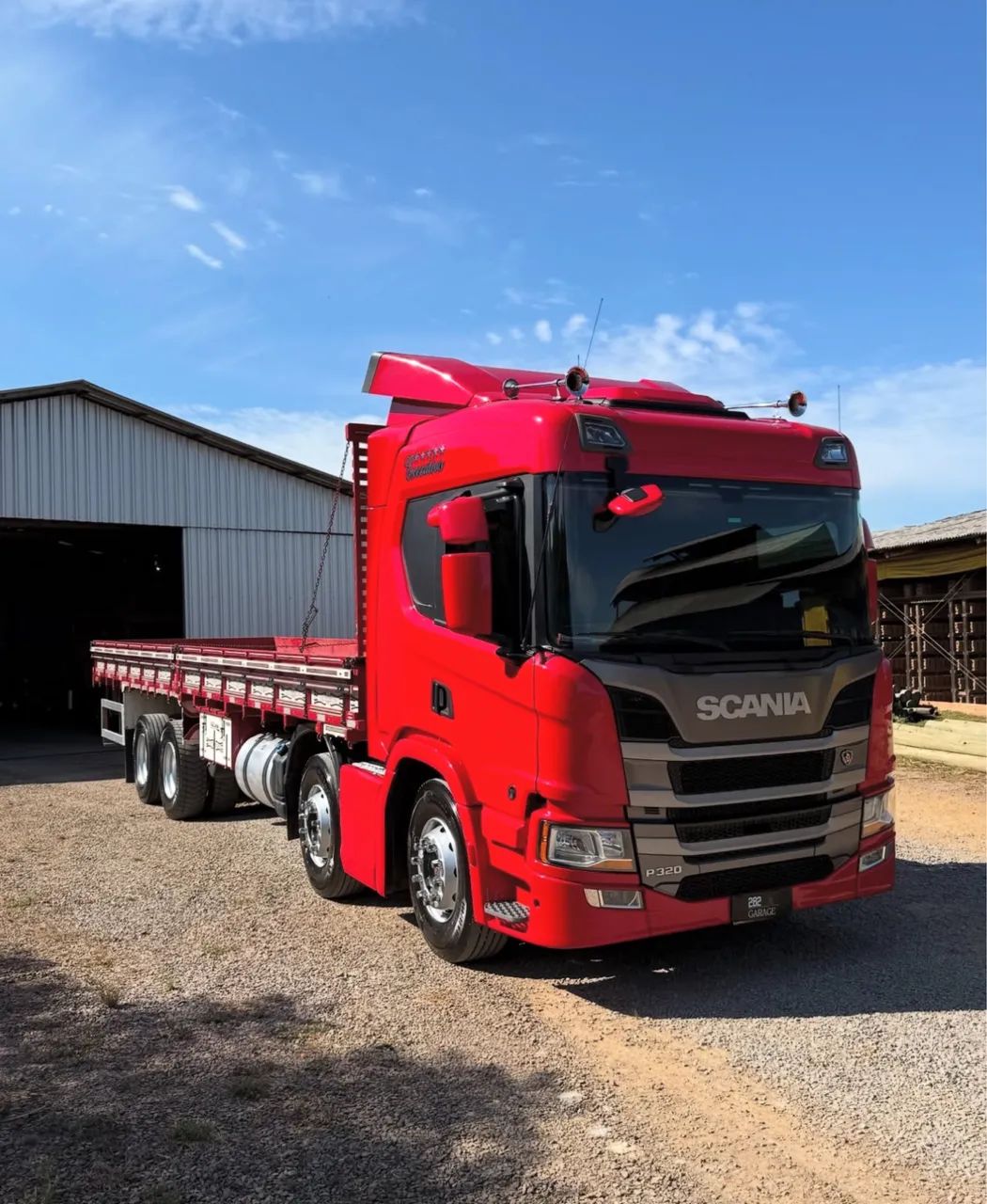 Caminhão  Scania P 320 Carroceria 2020 - Foto 2