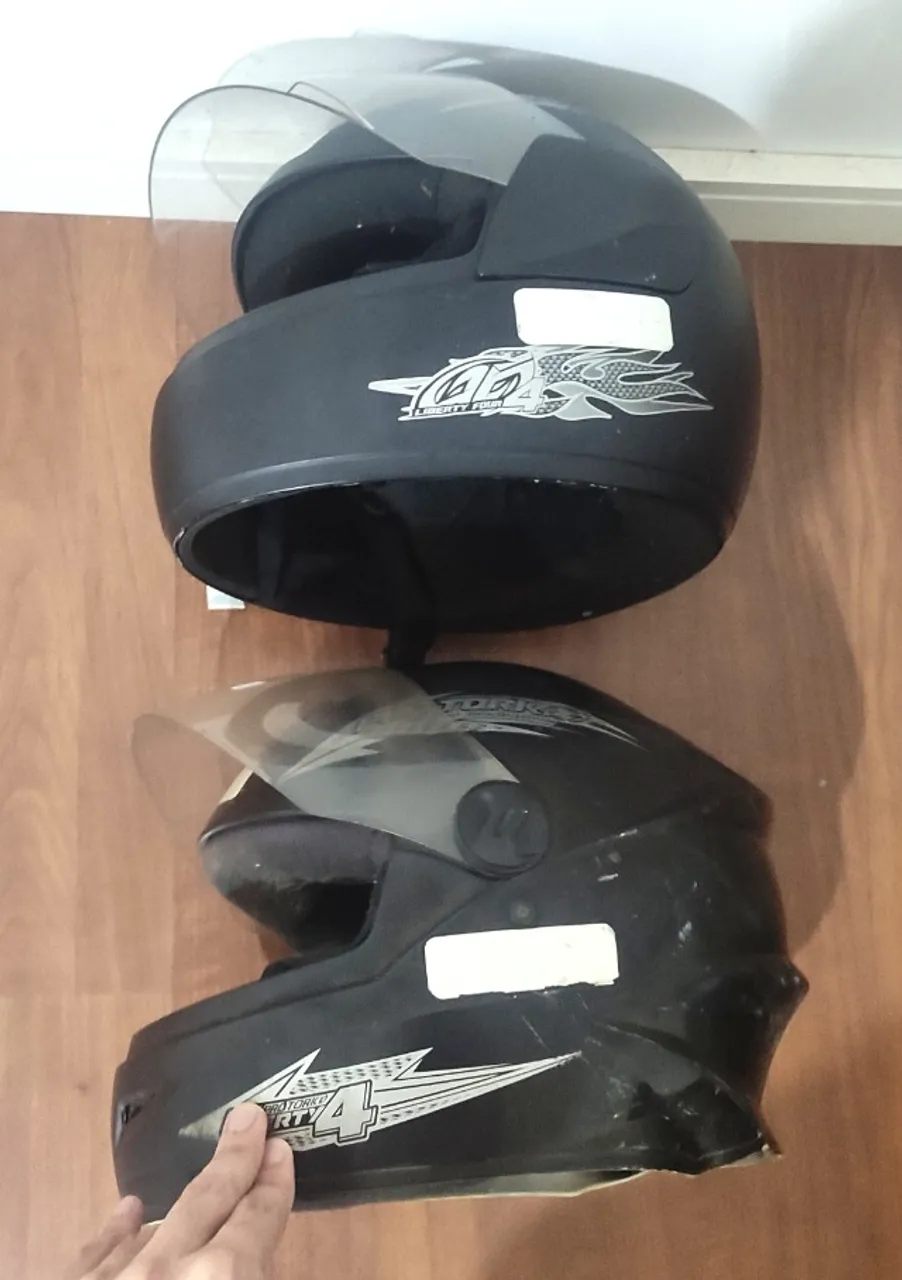 Capacete capacetes de moto usados (2 dois)