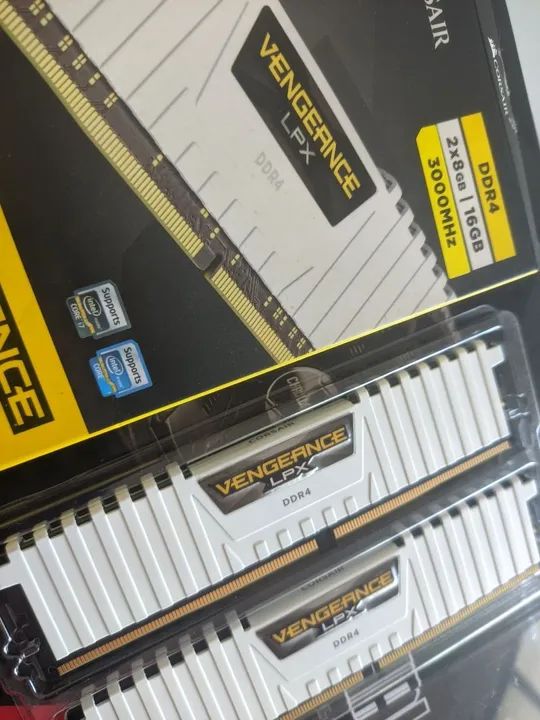 16gb(2x8) Memória Corsair Vengeance LPX DDR4 3000MHz