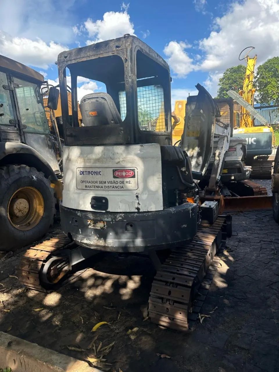 Mini Escavadeira - E35 - BobCat 2013  - Foto 5