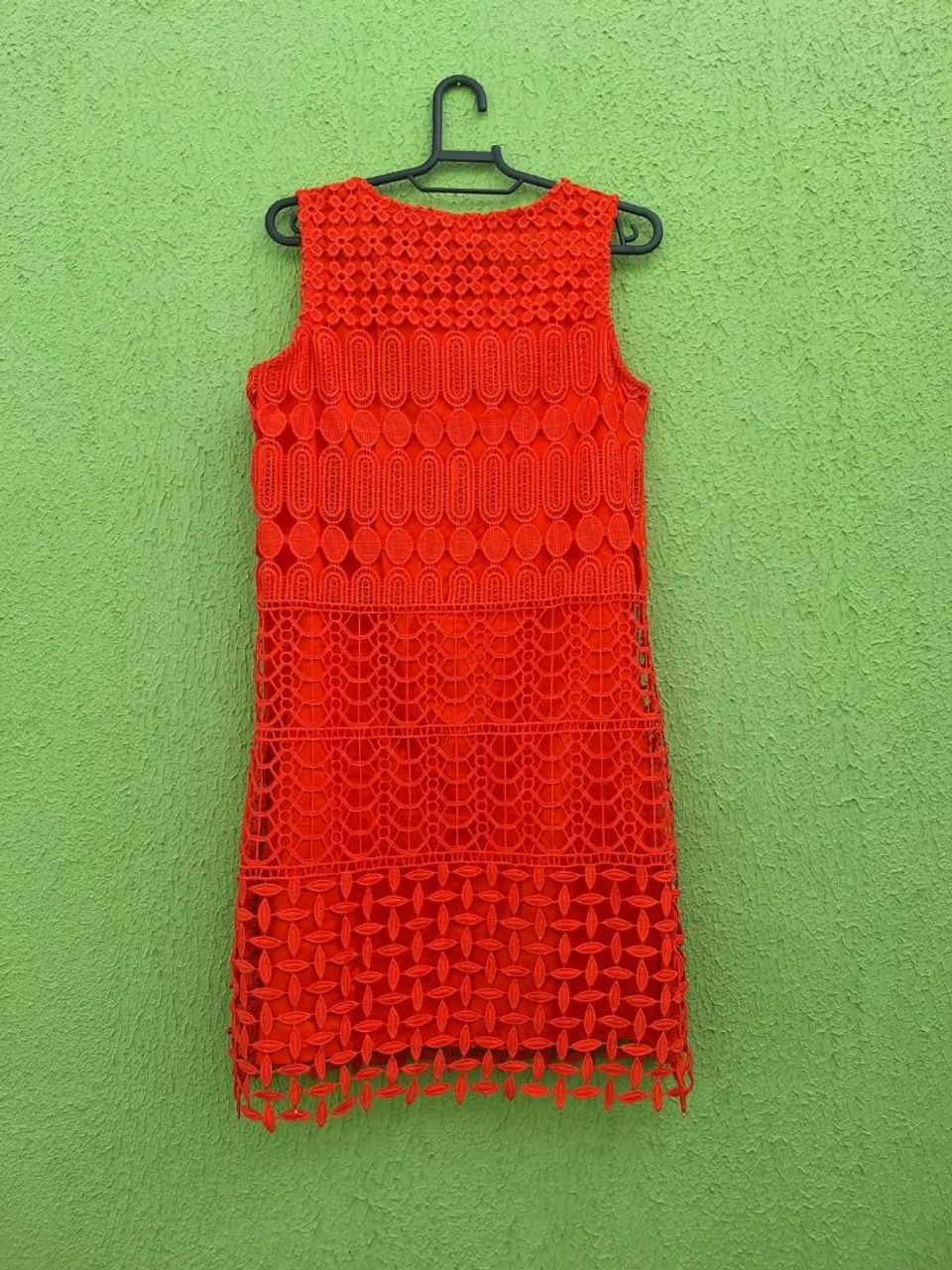Vestido Laranja em Renda - Foto 2