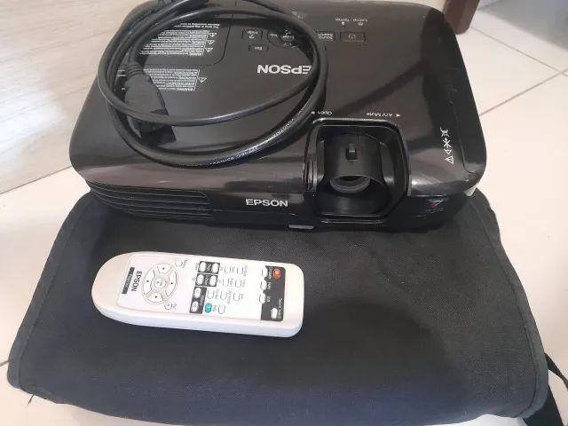 Epson S8+ Projector used a few times, in excellent condition64522270761474120