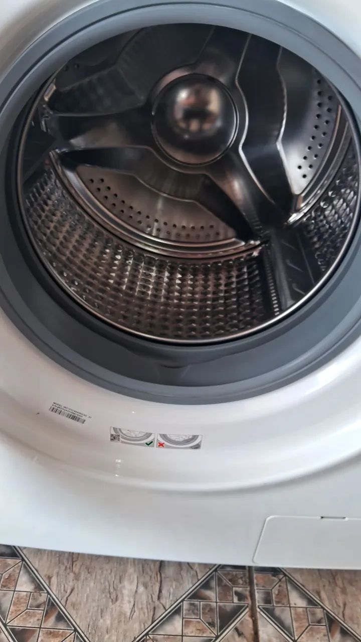 Vendo lava e seca samsung 10kg 110v semi nova  - Foto 5
