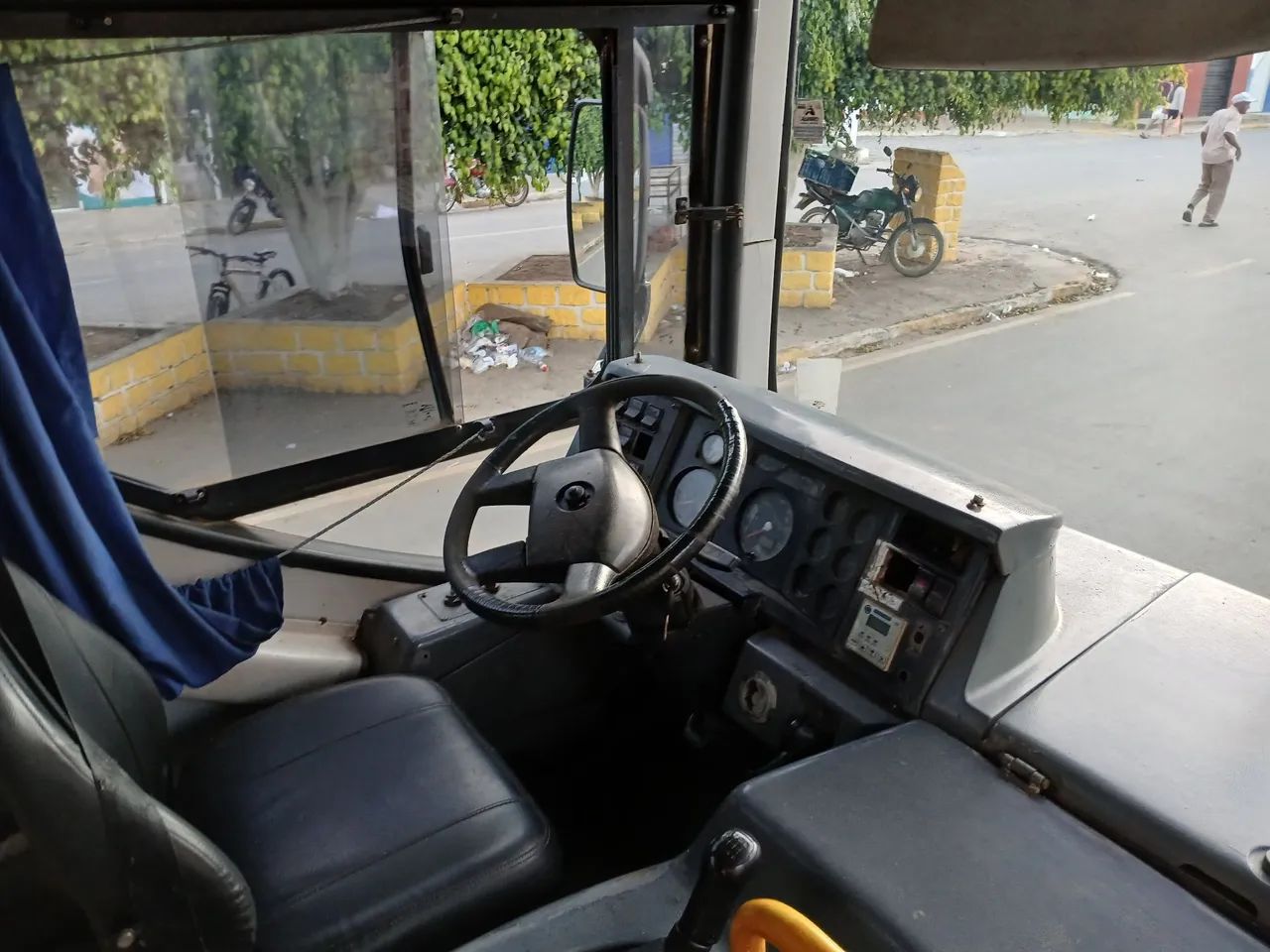 Onibus Vw 17230 valor 83 mil - Foto 12