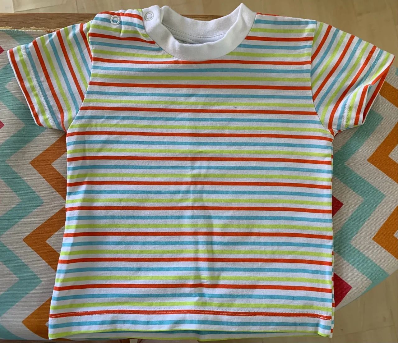 Camiseta listrada infantil