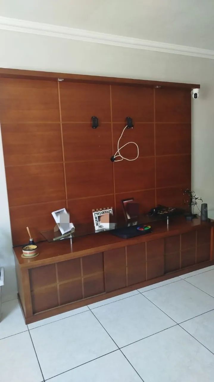 Rack de Parede em Madeira Maciça 