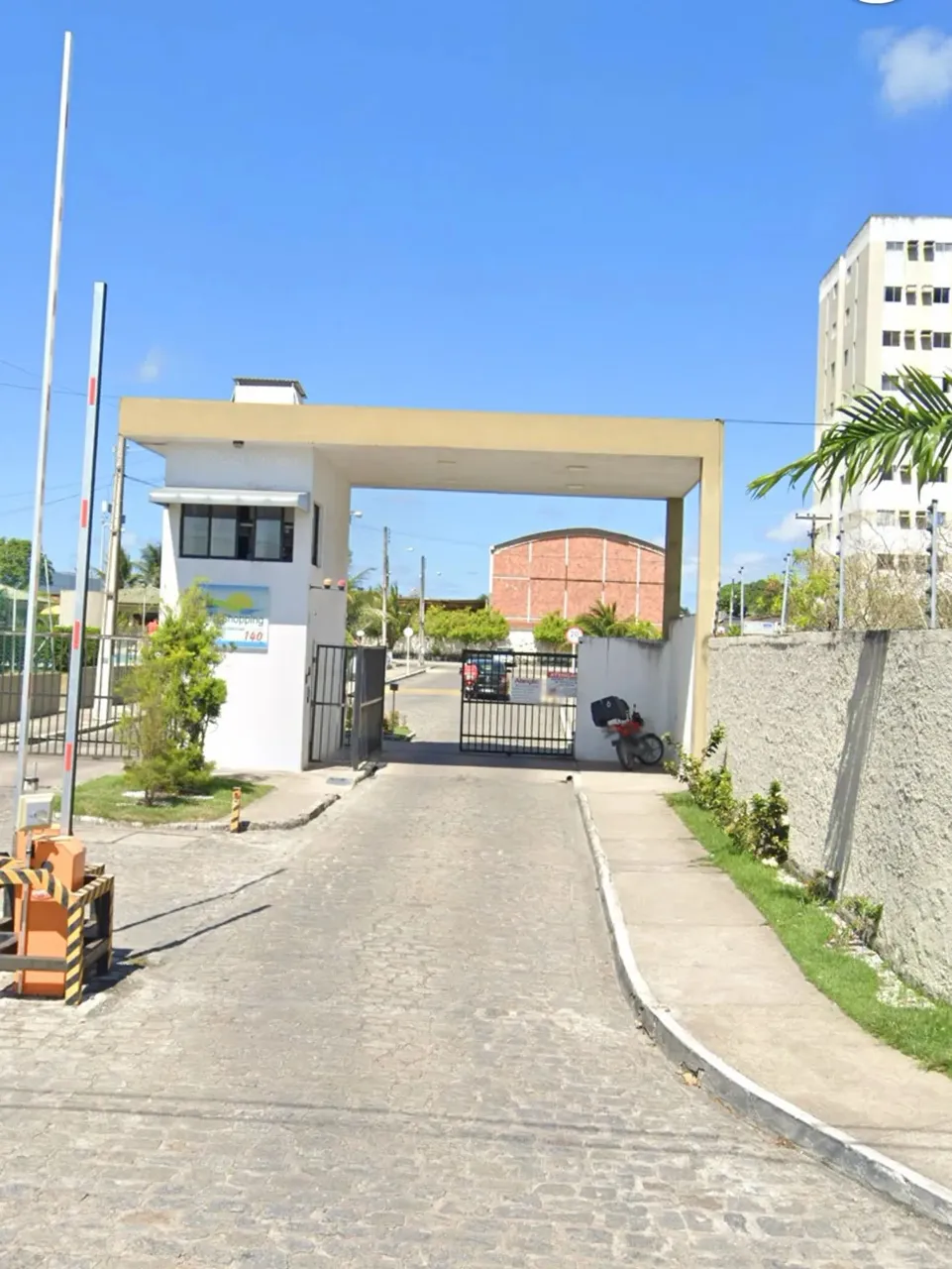 02 quartos, suíte, mobiliado - Cidade Universitária