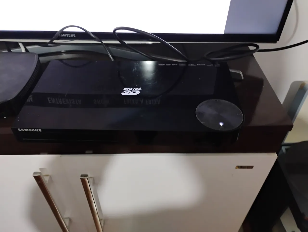 Blu Ray Samsung 3D BD-F5500 , funcionando muito bem !!;