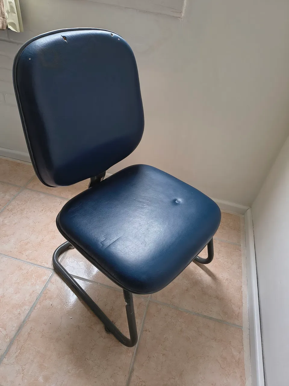 Cadeira de escritório azul