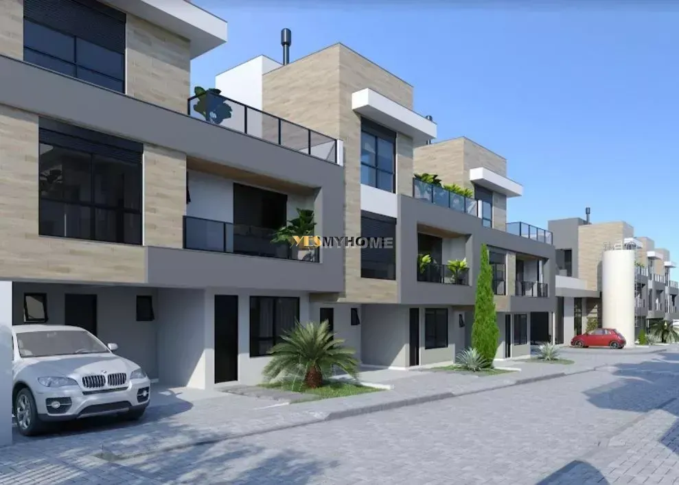 Sobrado à venda com 169m² - Santa Felicidade - Curitiba/PR - SO0160
