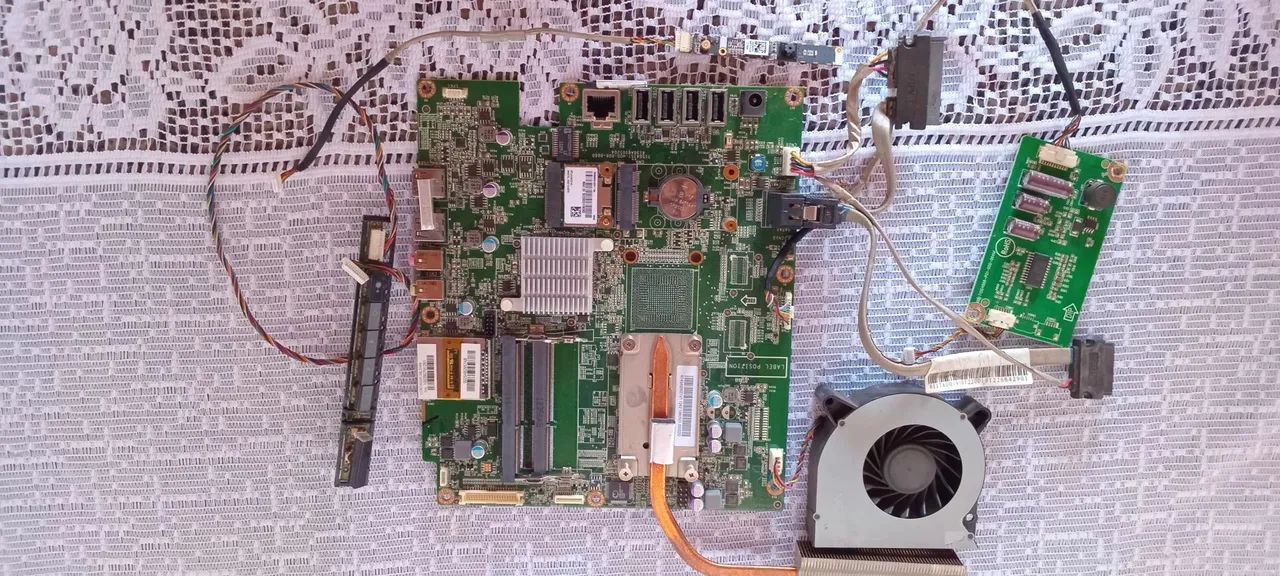 Placa mãe ALL in one AOC M2011