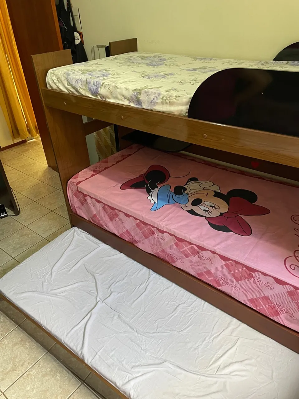 Beliche com cama auxiliar