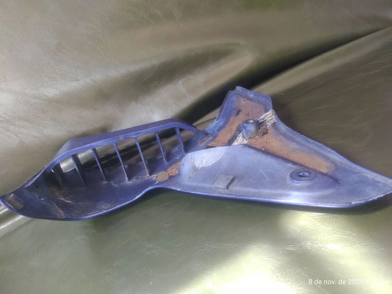 Carenagem direita tanque da moto Yamaha XT 600 E - Foto 3