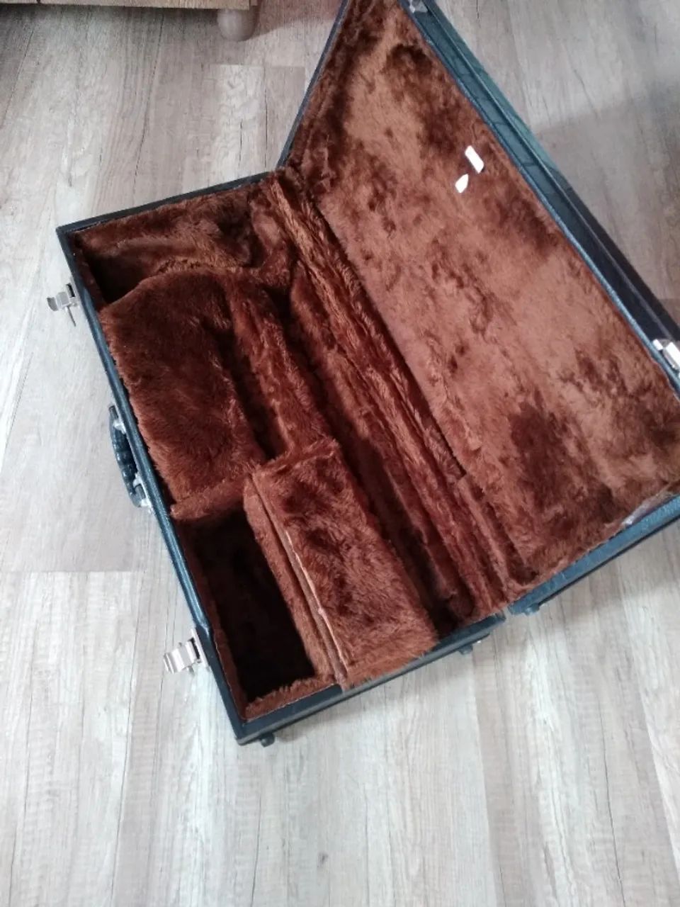 Case / mala para Clarinete Baixo - Clarone - Foto 2