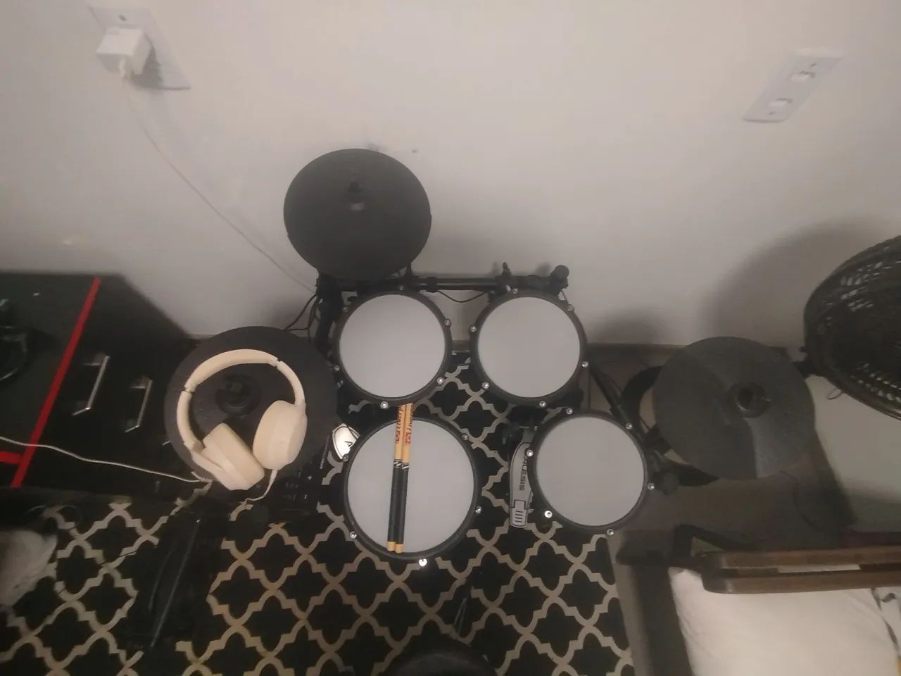 Bateria eletrônica alesis nitro max64872220364418123