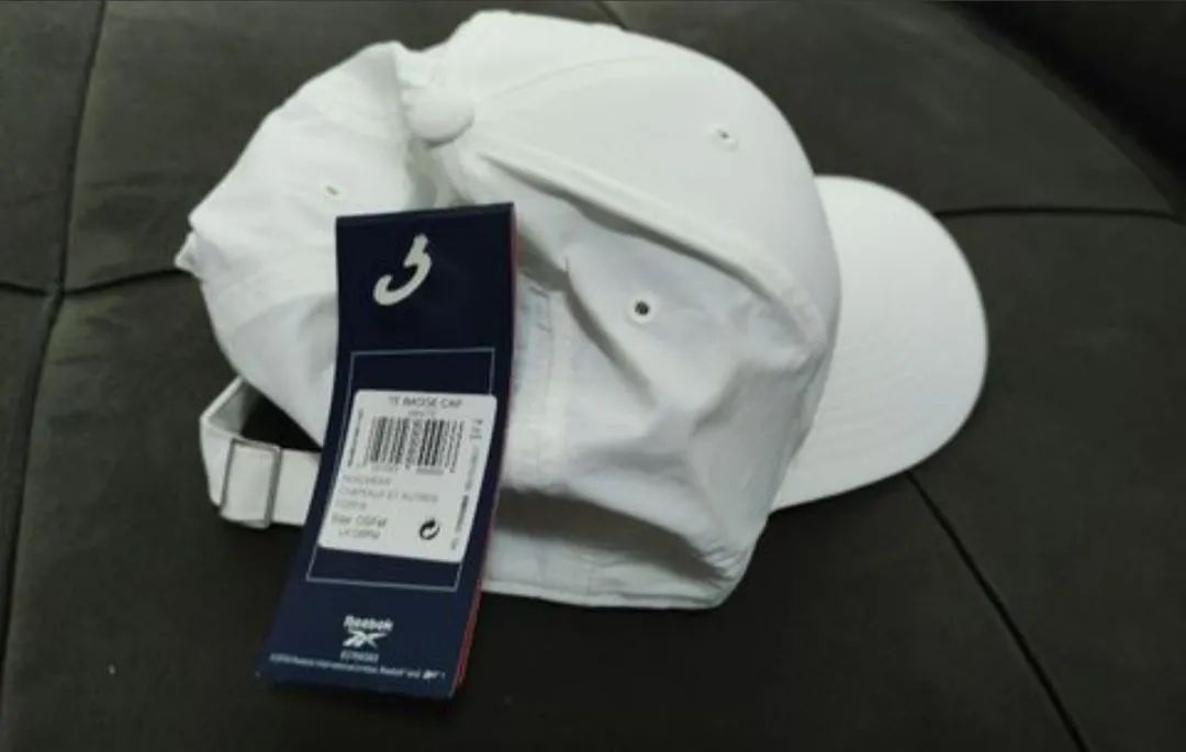 Boné Reebok Branco - Novo e Original - Foto 2