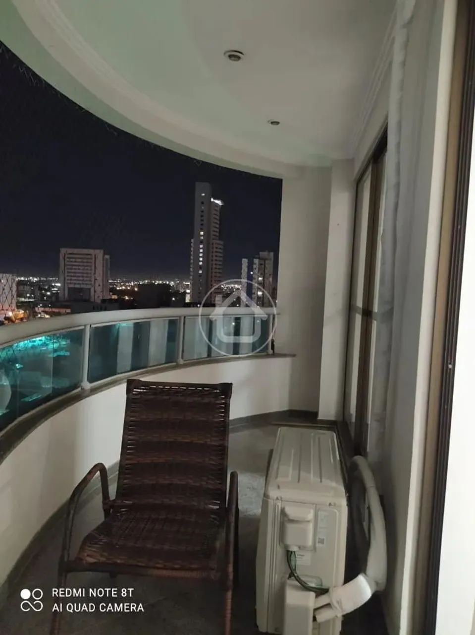 LINDO APARTAMENTO 4 SUÍTES