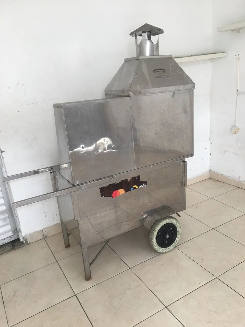 Carrinho de churrasqueira com fritadeira  e cobertura individual - Foto 2