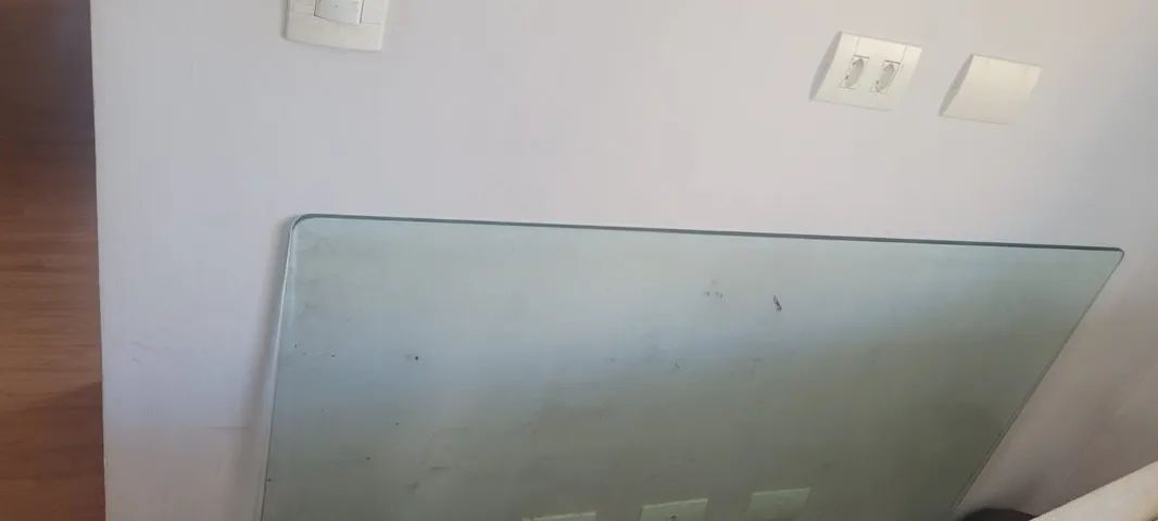 Mesa de Jantar de Vidro e Madeira - 4 Lugares - Foto 2