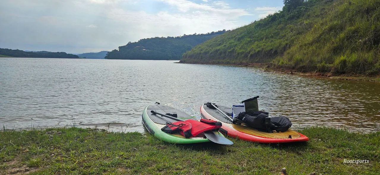 2prancha de sup de 10pes, com remo e leash, tri quilhas, ambas com capa - Foto 4