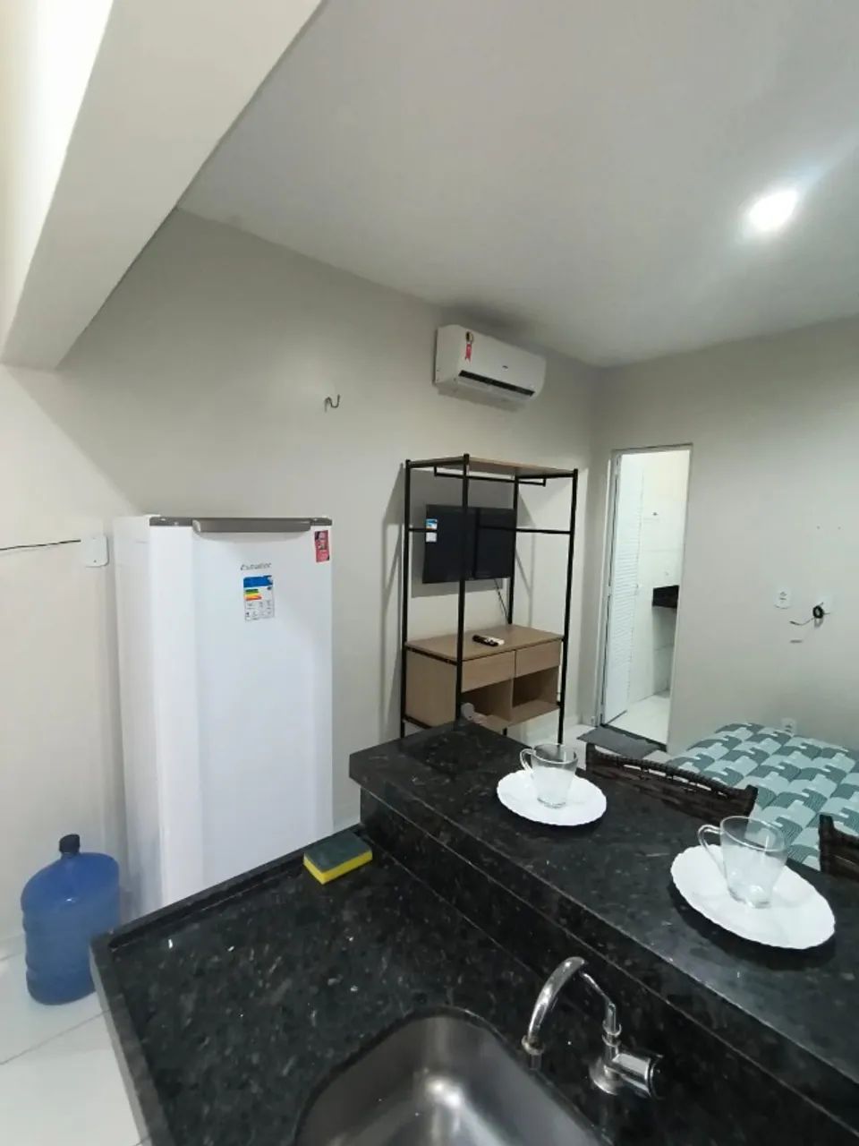 ALUGAMOS KITENETES MOBILIADAS COM AR CONDICIONADO NO CALHAU SÓ POR TEMPORDA(DIARIAS) - Foto 11