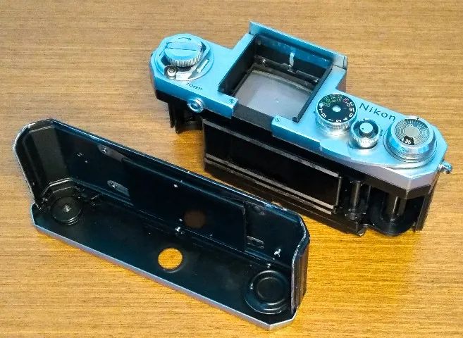 Camera Nikon F com Lente Micro-NIKKOR 55mm f/3.5 (com fungos) e NIKKOR 50mm f/1.4 Perfeita - Foto 5