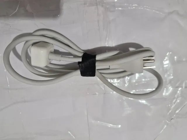Cabo de Força Extensor Apple Padrão Antigo Usado - Foto 3