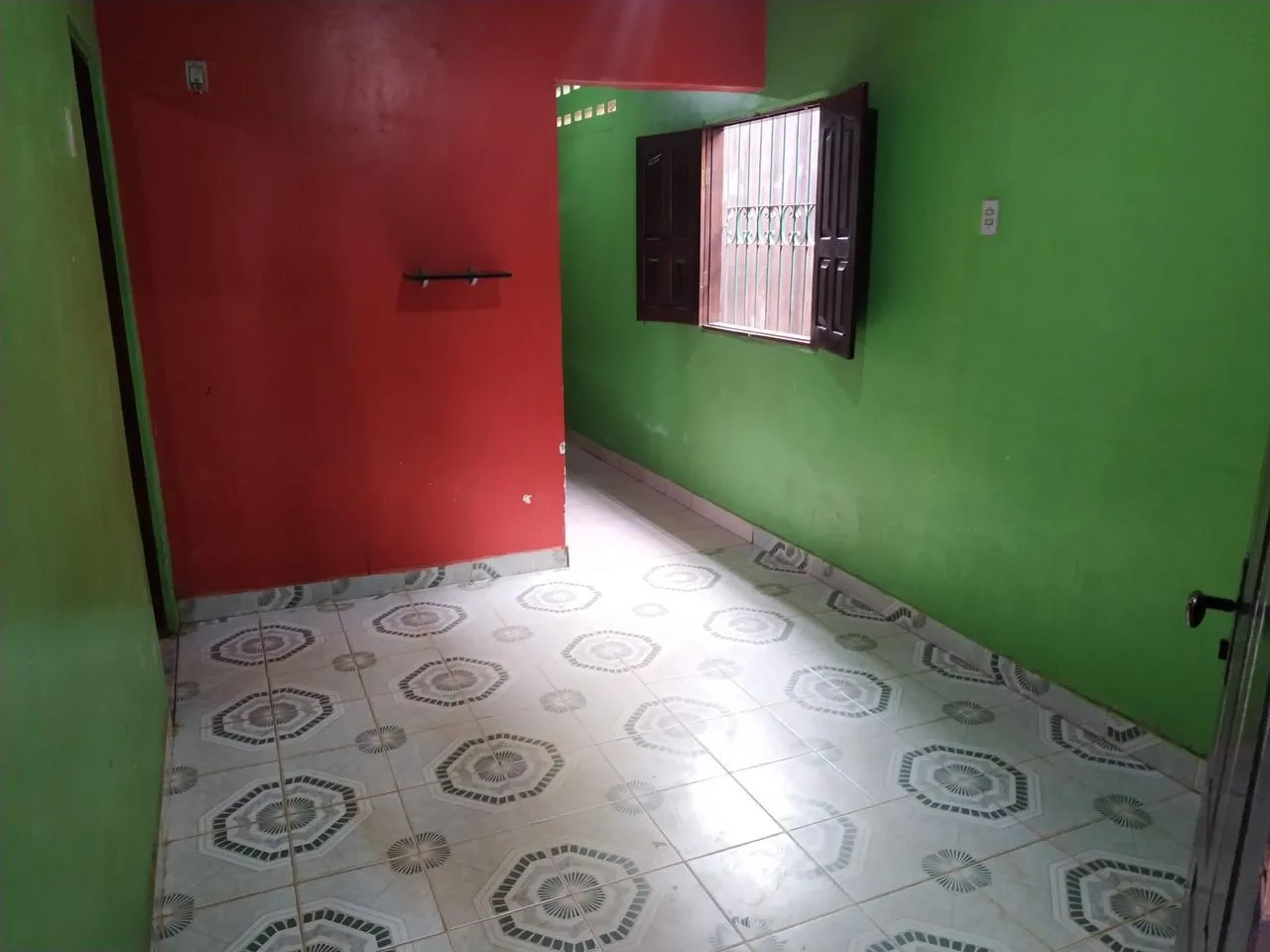 CASA TITULADA NO LOT. AÇAÍ