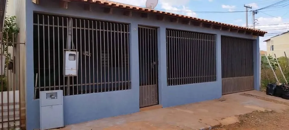 Casa com edícula no Oliveira 3