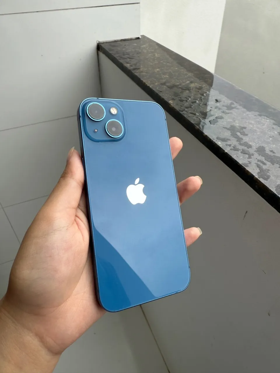 iPhone 13 com caixa