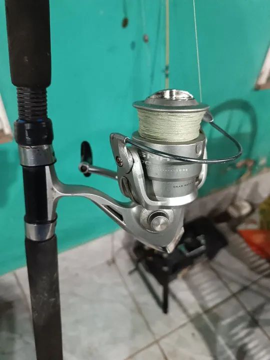 Vendo 2 molinetes para pesca com vara  - Foto 3
