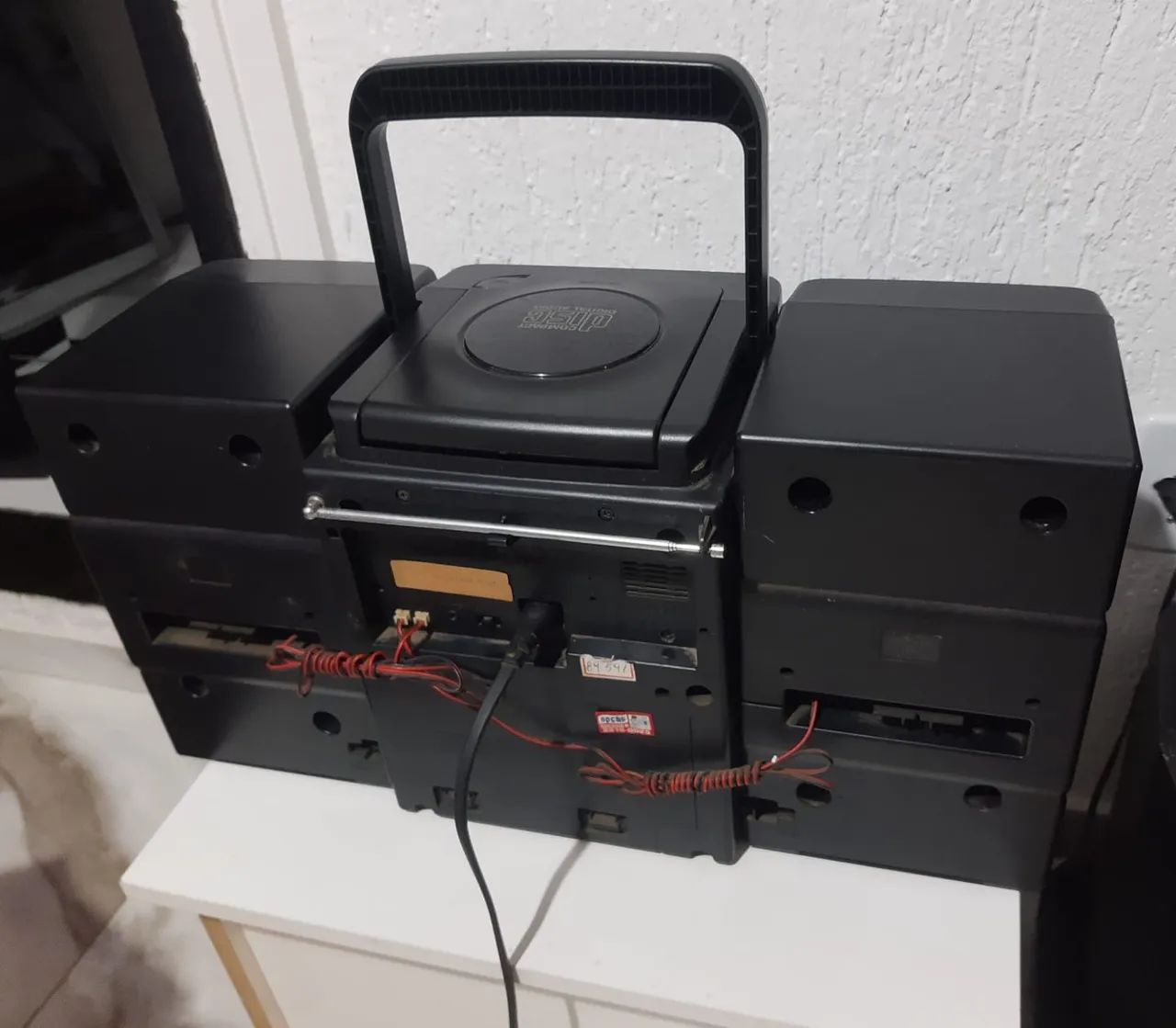 Som 3x1 TOCA CD TOCA FITA RÁDIO antigo lindo bombox SANYO funcionando  - Foto 3