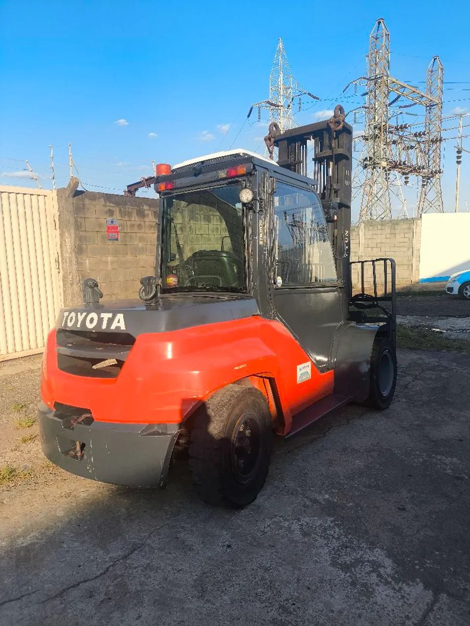 Empilhadeira Toyota  7.0  Ton -  automática - Excelente Estado - Foto 3