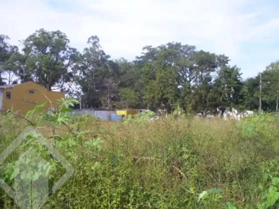Terreno à venda no de 3.268 m² bairro Guarujá