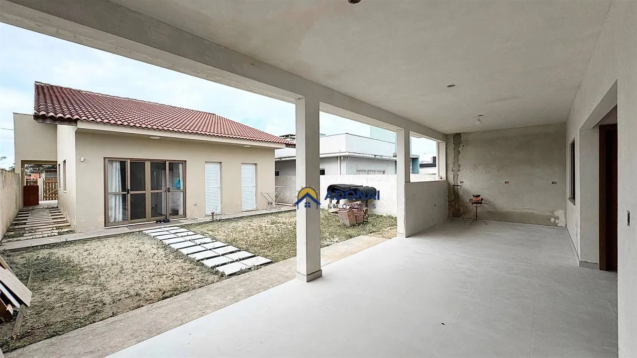Casa com 4 dormitórios à venda, 197 m² por R$ 750.000,00 - Cohapar - Guaratuba/PR