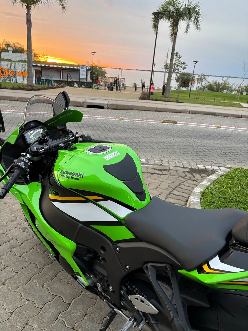 Motos Kawasaki Ninja Zx-10/ Zx-10r 1000cc 2025 no Brasil