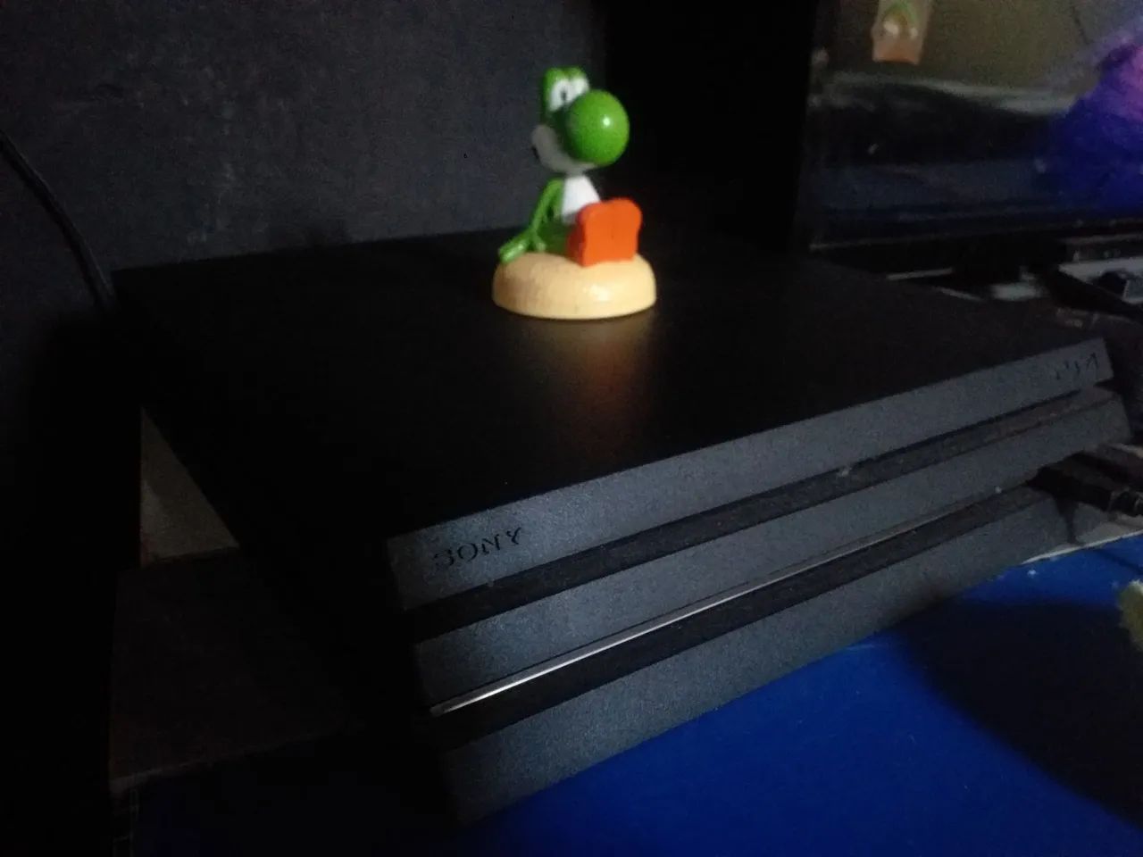 PlayStation 4 Pro 1TB (troco por nintendo switch) - Consoles de