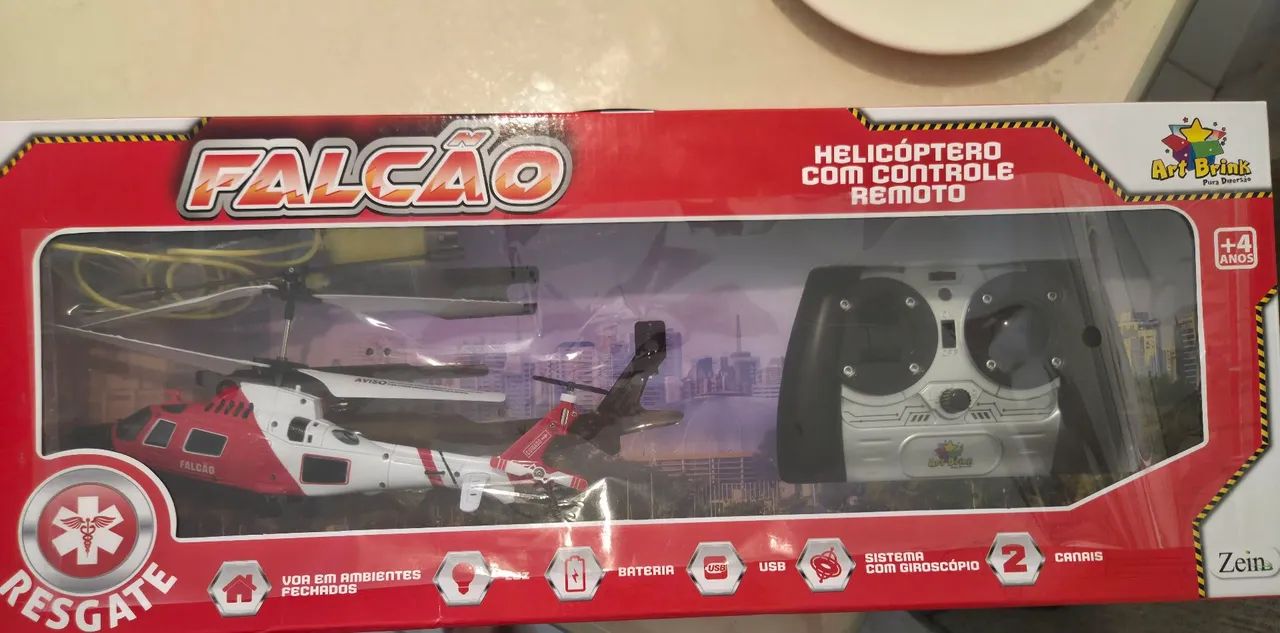 Helicóptero de controle remoto falcao