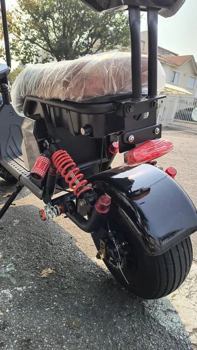 Scooter Elétrica - Nova  com menos de 100km + alarme + seta+ buzina ( NÃO PRECISA TER CNH) - Foto 3