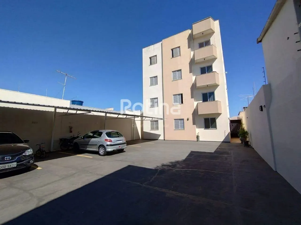 Apartamento para alugar, 3 quartos, Saraiva - Uberlândia/MG - Rotina Imobiliária