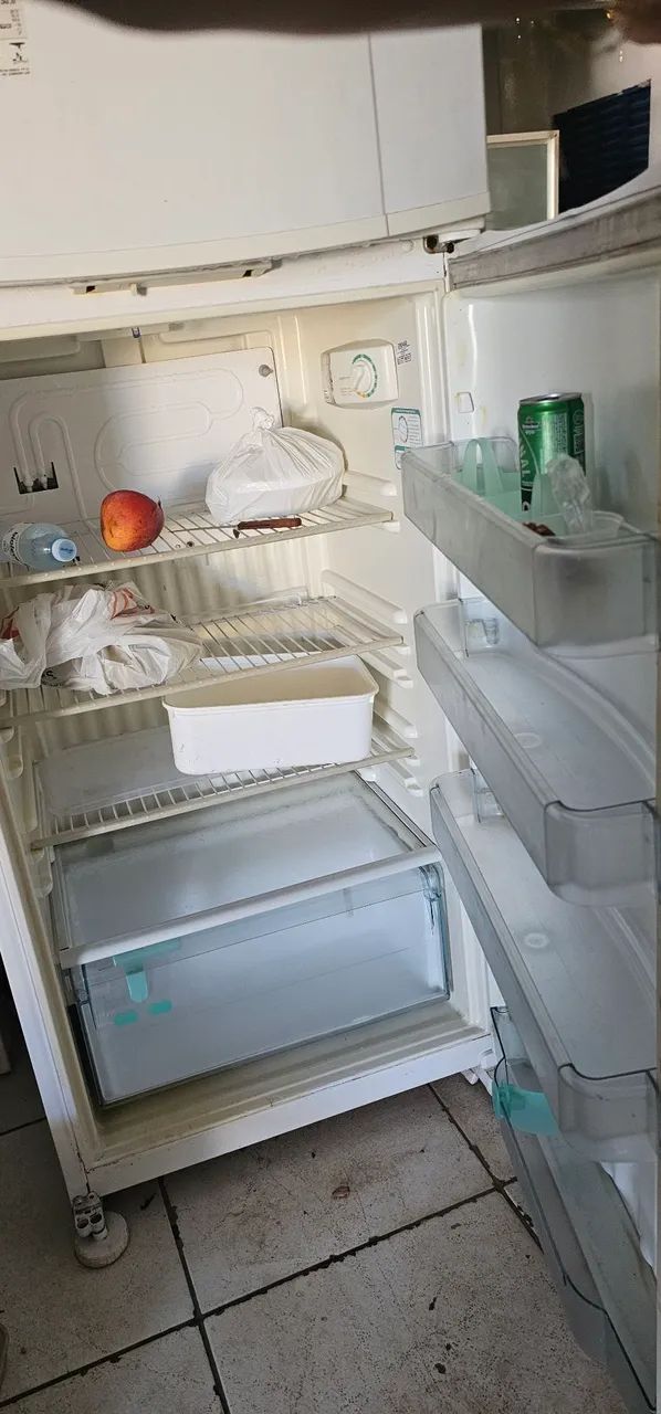 Vendo geladeira duplex - Foto 3