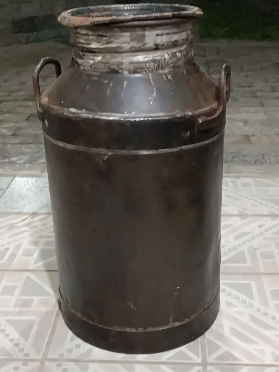 Antigo e Rústico Latão de Leite para Decoração